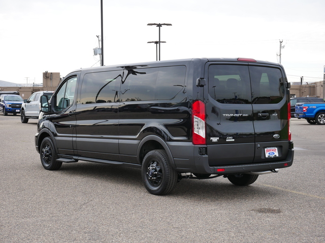 2024 Ford Transit Passenger Wagon XLT  3