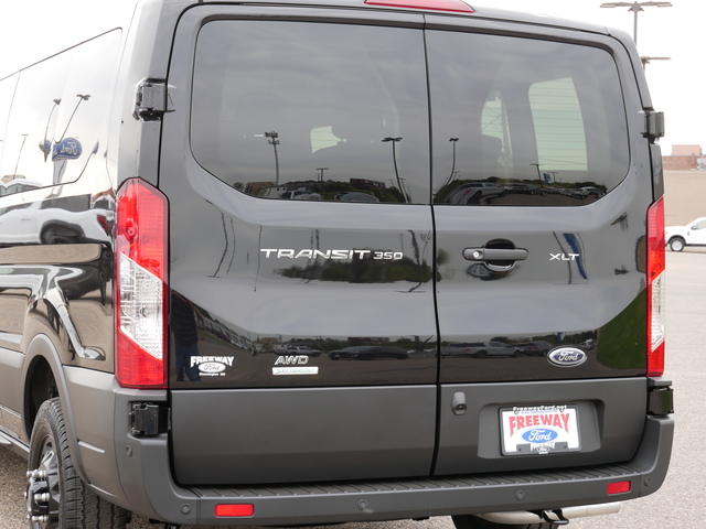 2024 Ford Transit Passenger Wagon XLT  10