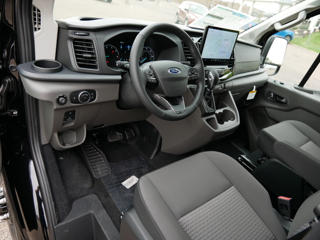 2024 Ford Transit Passenger Wagon XLT  12