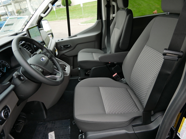 2024 Ford Transit Passenger Wagon XLT  13