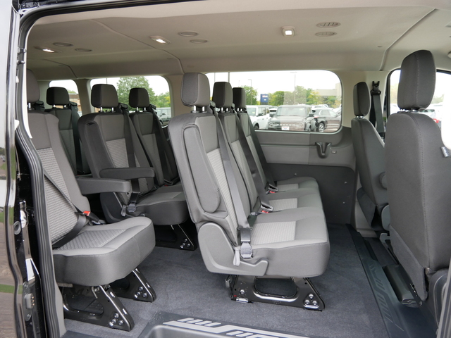 2024 Ford Transit Passenger Wagon XLT  17