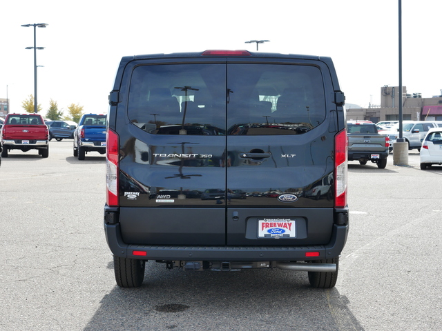 2024 Ford Transit Passenger Wagon XLT  4