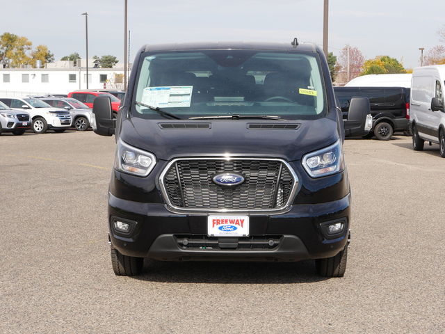 2024 Ford Transit Passenger Wagon XLT  8