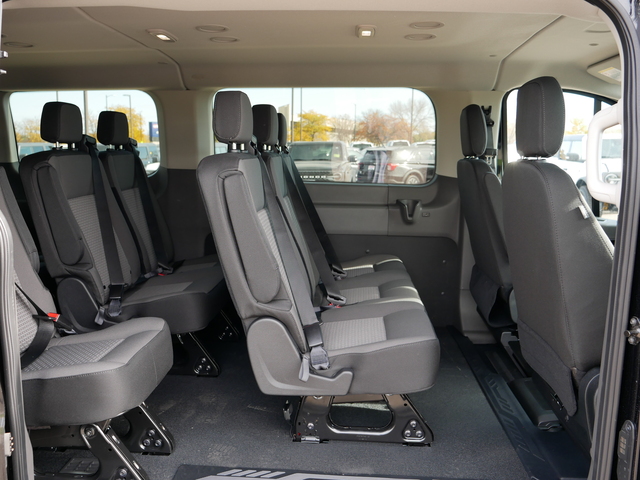 2024 Ford Transit Passenger Wagon XLT  17