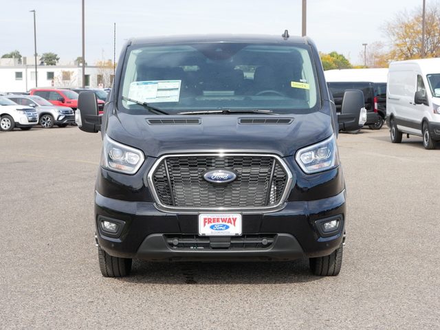 2024 Ford Transit Passenger Wagon XLT  35