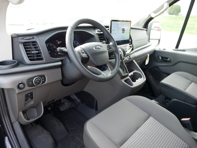 2024 Ford Transit Passenger Wagon XLT  39