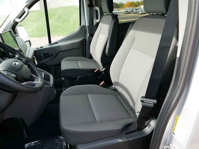 2024 Ford Transit Passenger Wagon XLT  13