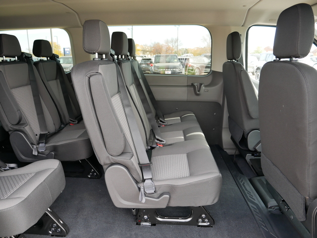 2024 Ford Transit Passenger Wagon XLT  17