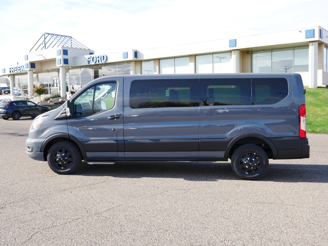 2024 Ford Transit Passenger Wagon XLT  2