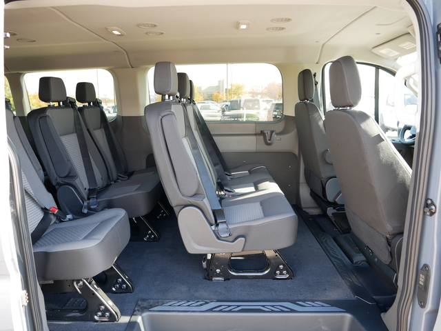 2024 Ford Transit Passenger Wagon XLT  17