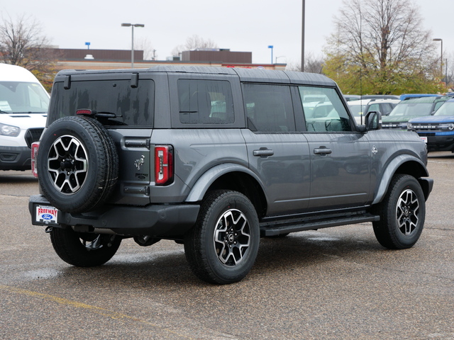 2024 Ford Bronco Outer Banks 5