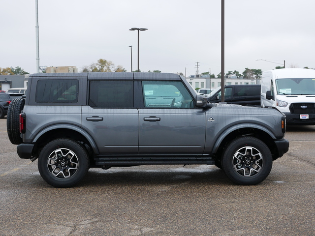 2024 Ford Bronco Outer Banks 6