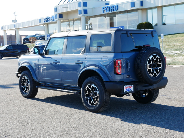 2024 Ford Bronco Outer Banks 2