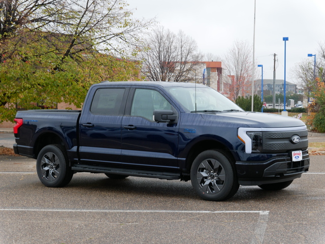 2024 Ford F-150 Lightning Flash 7