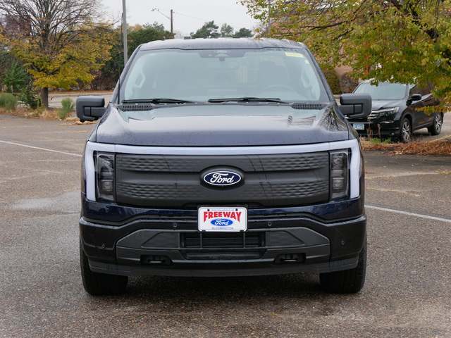 2024 Ford F-150 Lightning Flash 8