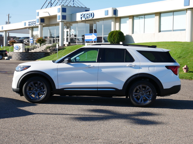 2025 Ford Explorer Active  2