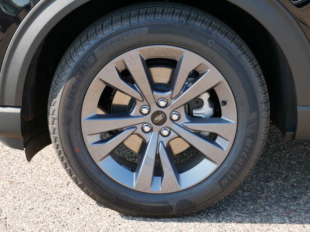 2025 Ford Explorer Active w/ Panoramic Roof 9