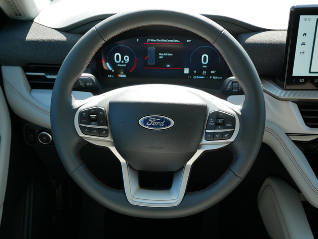 2025 Ford Explorer Active  20