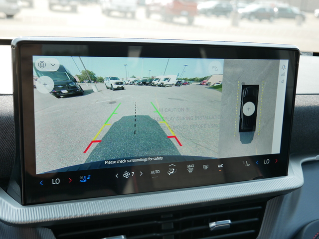 2025 Ford Explorer ST w/ Pano Moonroof 26