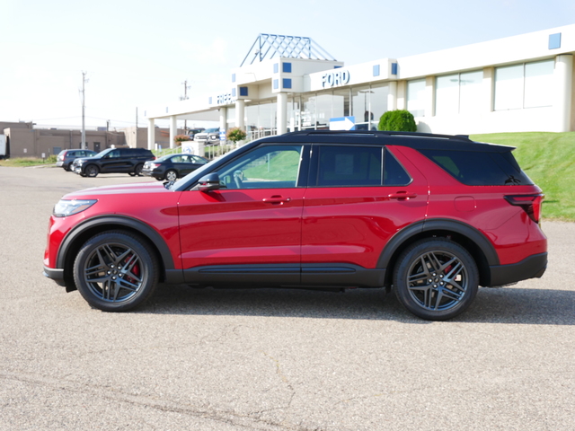 2025 Ford Explorer ST w/ Pano Moonroof 2