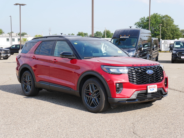 2025 Ford Explorer ST w/ Pano Moonroof 7