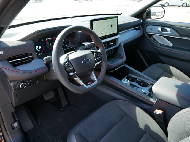 2025 Ford Explorer ST w/ Pano Moonroof 12