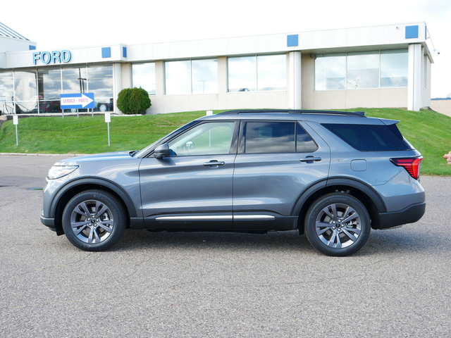 2025 Ford Explorer Active  2