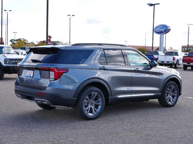 2025 Ford Explorer Active  5