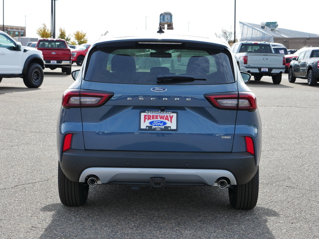 2025 Ford Escape Plug-In Hybrid  4