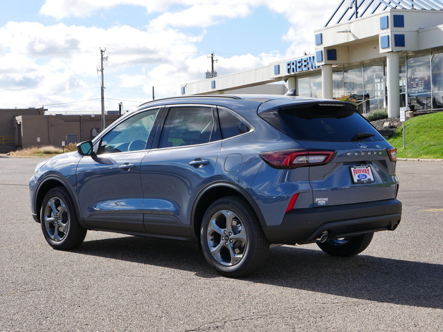 2025 Ford Escape ST-Line  3