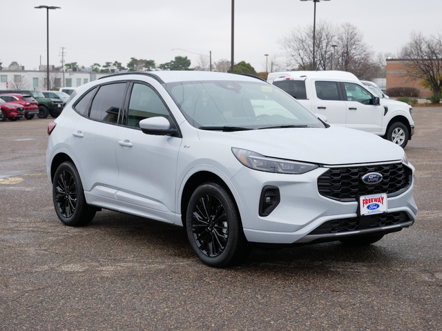 2025 Ford Escape ST-Line Elite 7