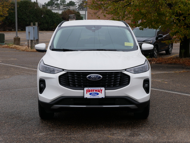 2025 Ford Escape Plug-In Hybrid 8