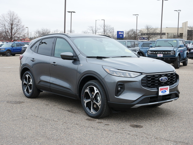 2025 Ford Escape Hybrid ST-Line Select 4