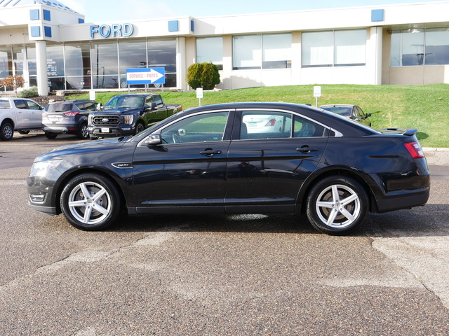 2015 Ford Taurus SHO 2