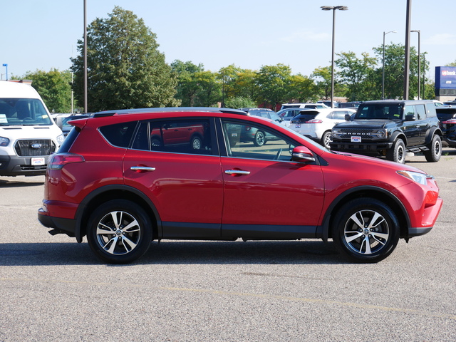 2017 Toyota RAV4 XLE 2