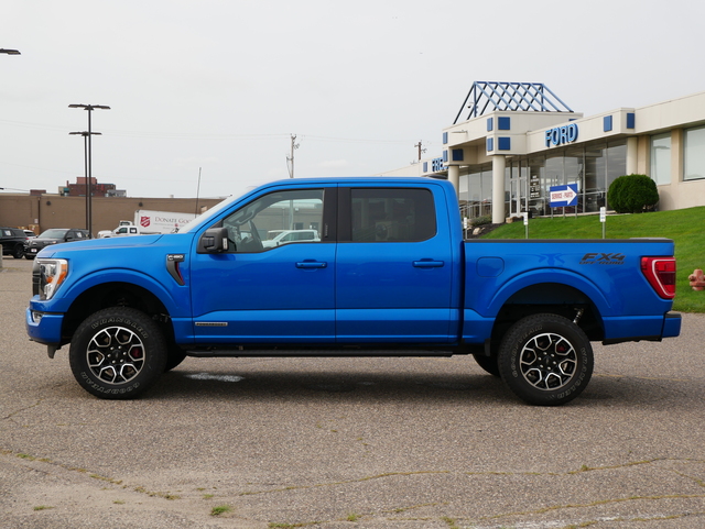 2021 Ford F-150 XLT 2