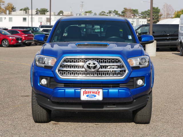 2017 Toyota Tacoma TRD Sport 8