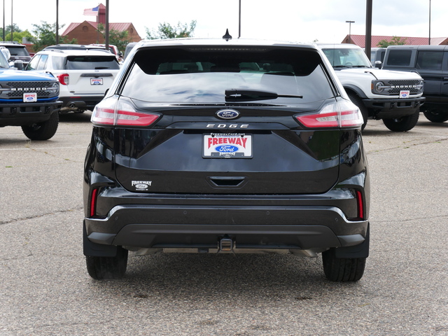 2022 Ford Edge ST-Line 4