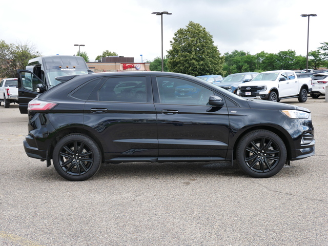 2022 Ford Edge ST-Line 6