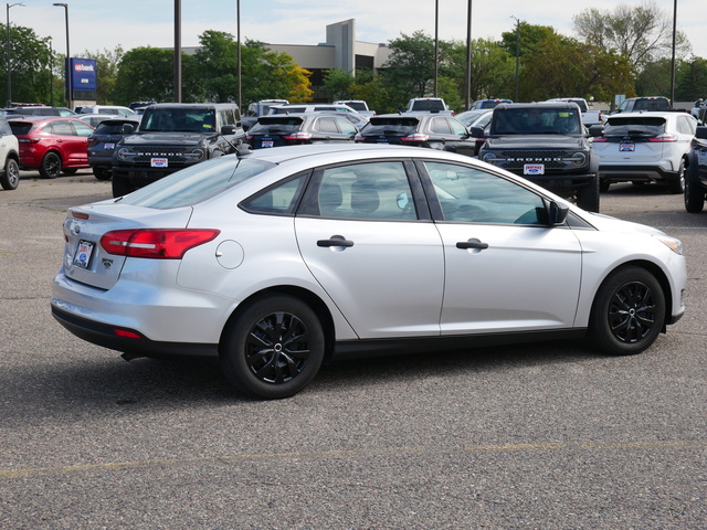 2018 Ford Focus S 4