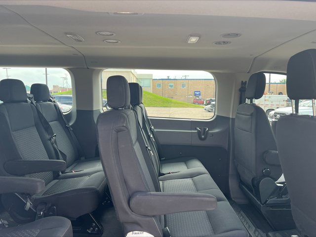 2021 Ford Transit Passenger Wagon XLT 4