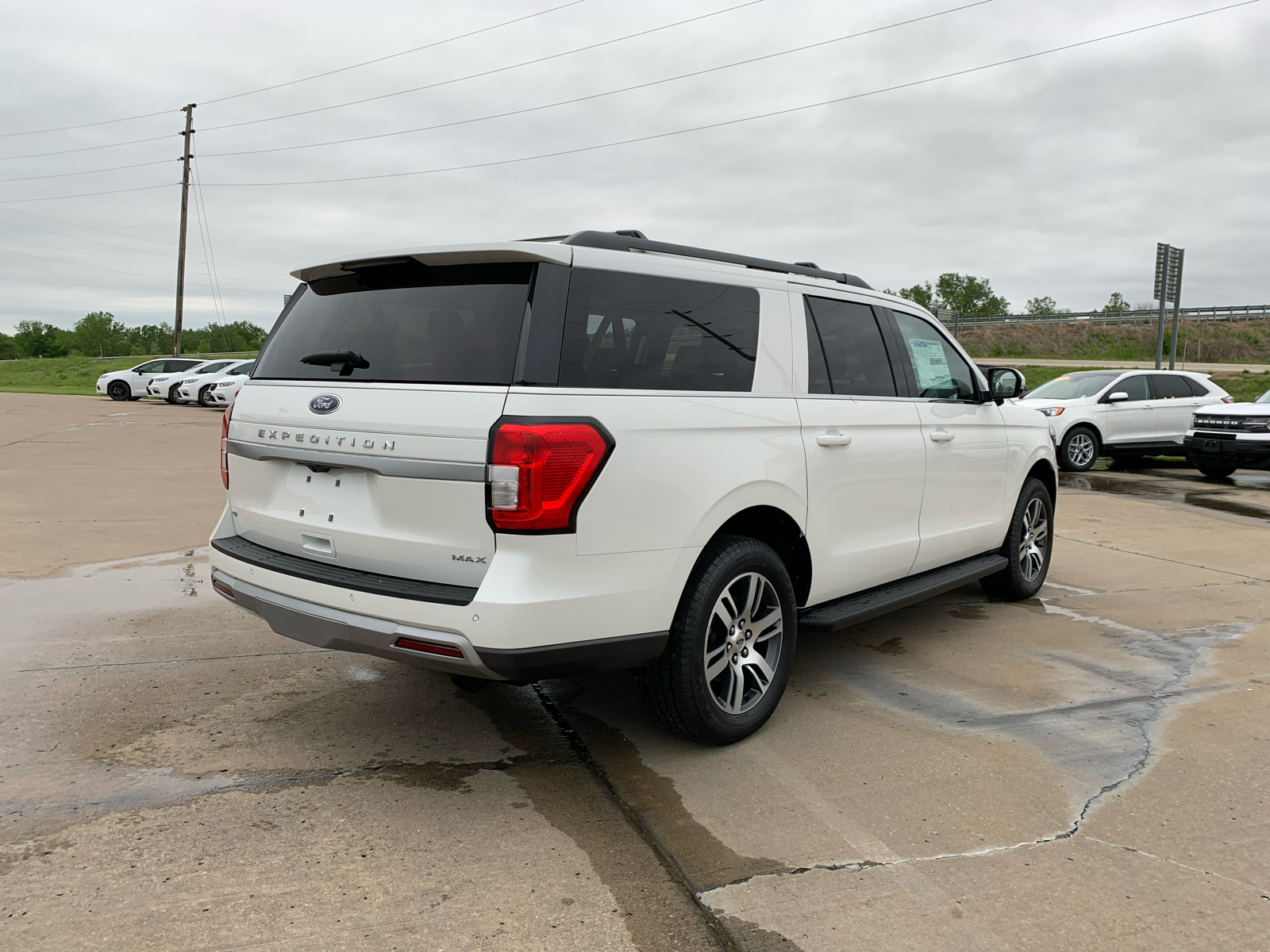 2024 Ford Expedition Max XLT 11