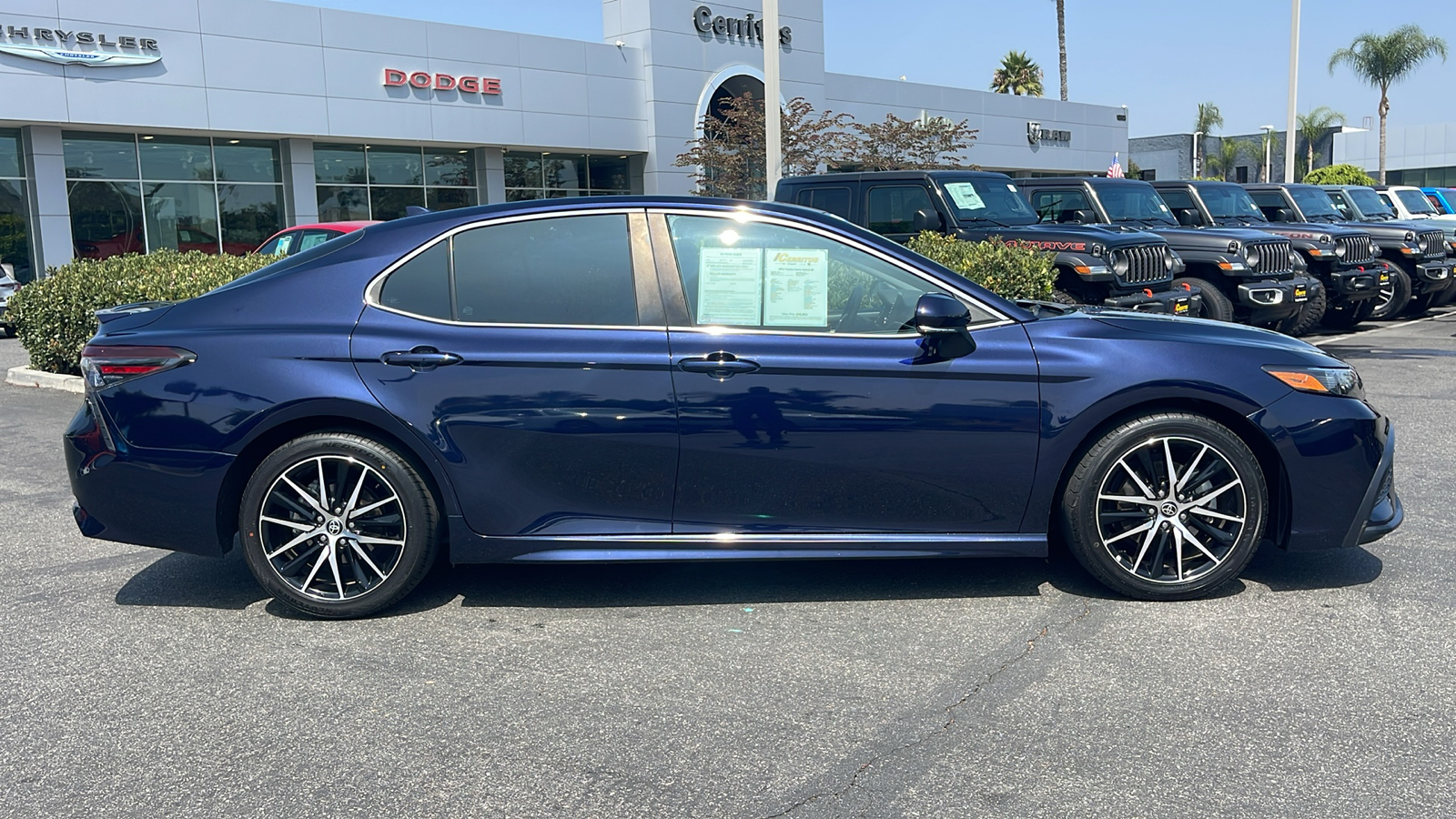 2022 Toyota Camry SE 7