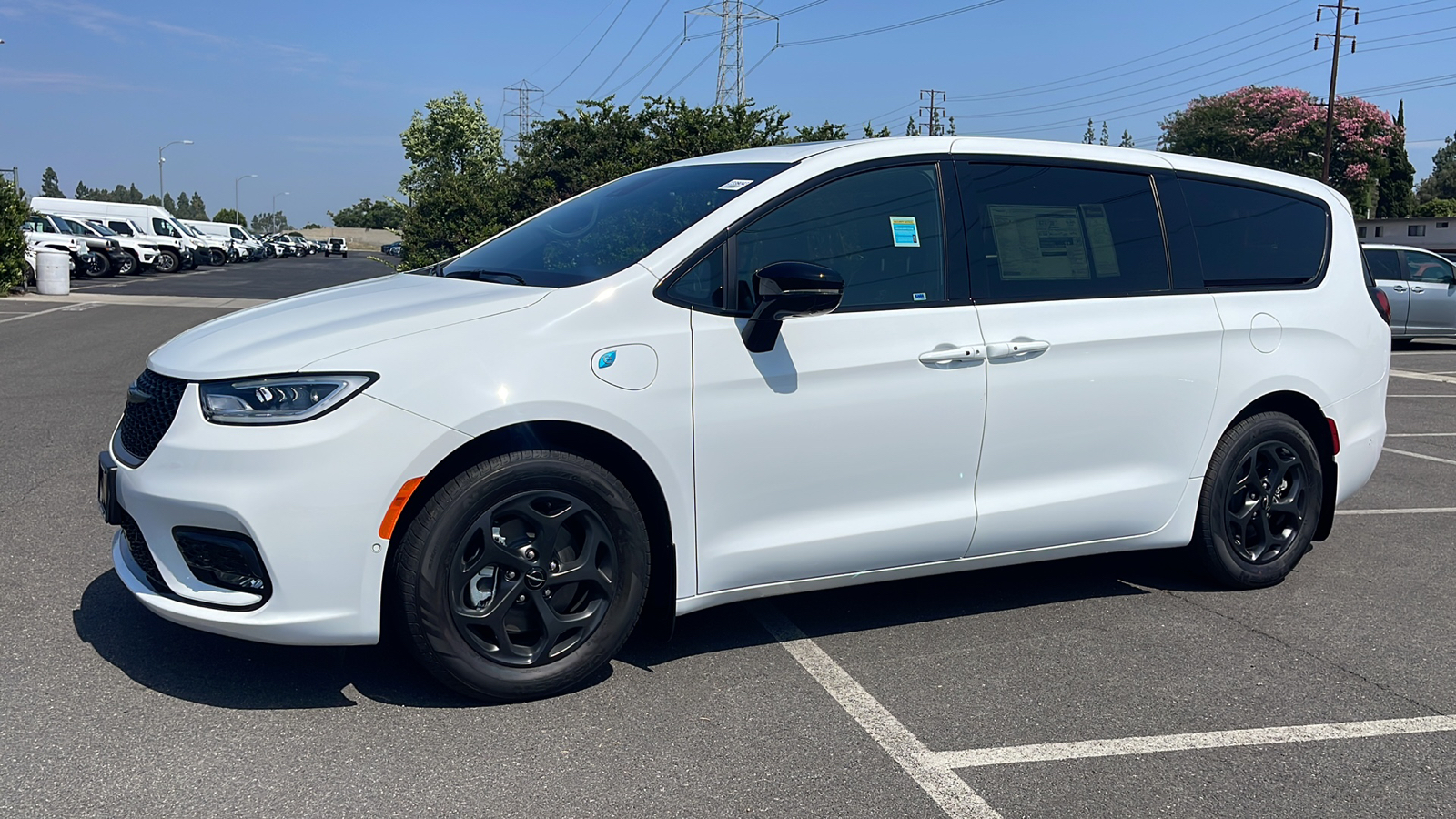 2023 Chrysler Pacifica Hybrid Limited 2