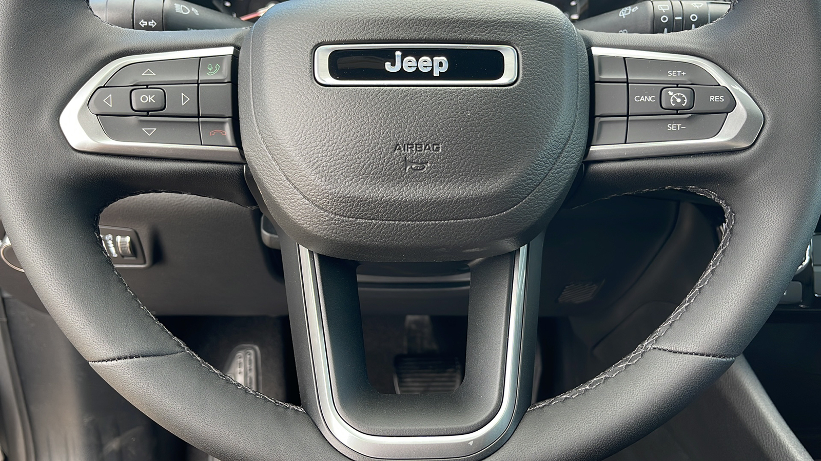 2023 Jeep Compass Altitude 18