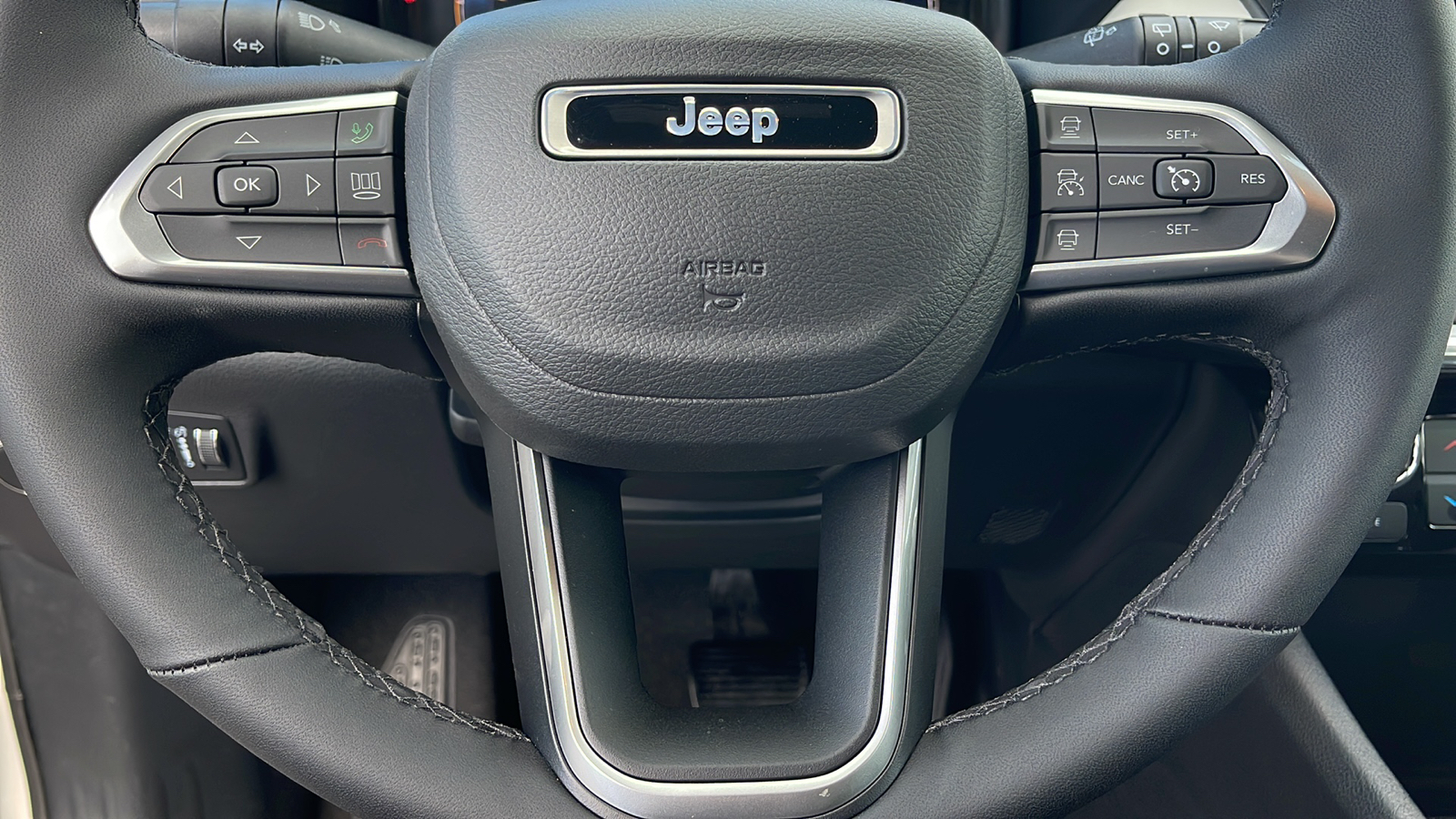 2023 Jeep Compass Limited 18