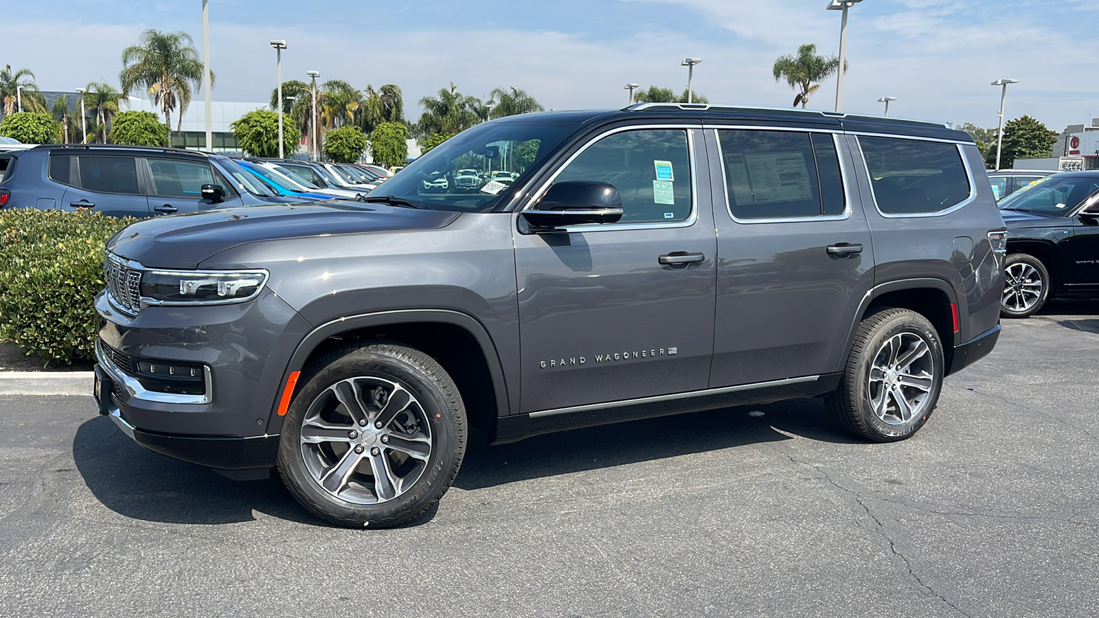 2023 Jeep Grand Wagoneer  1