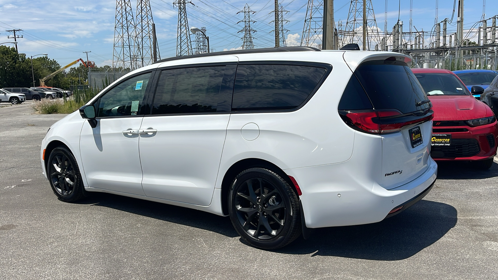 2024 Chrysler Pacifica Limited 4