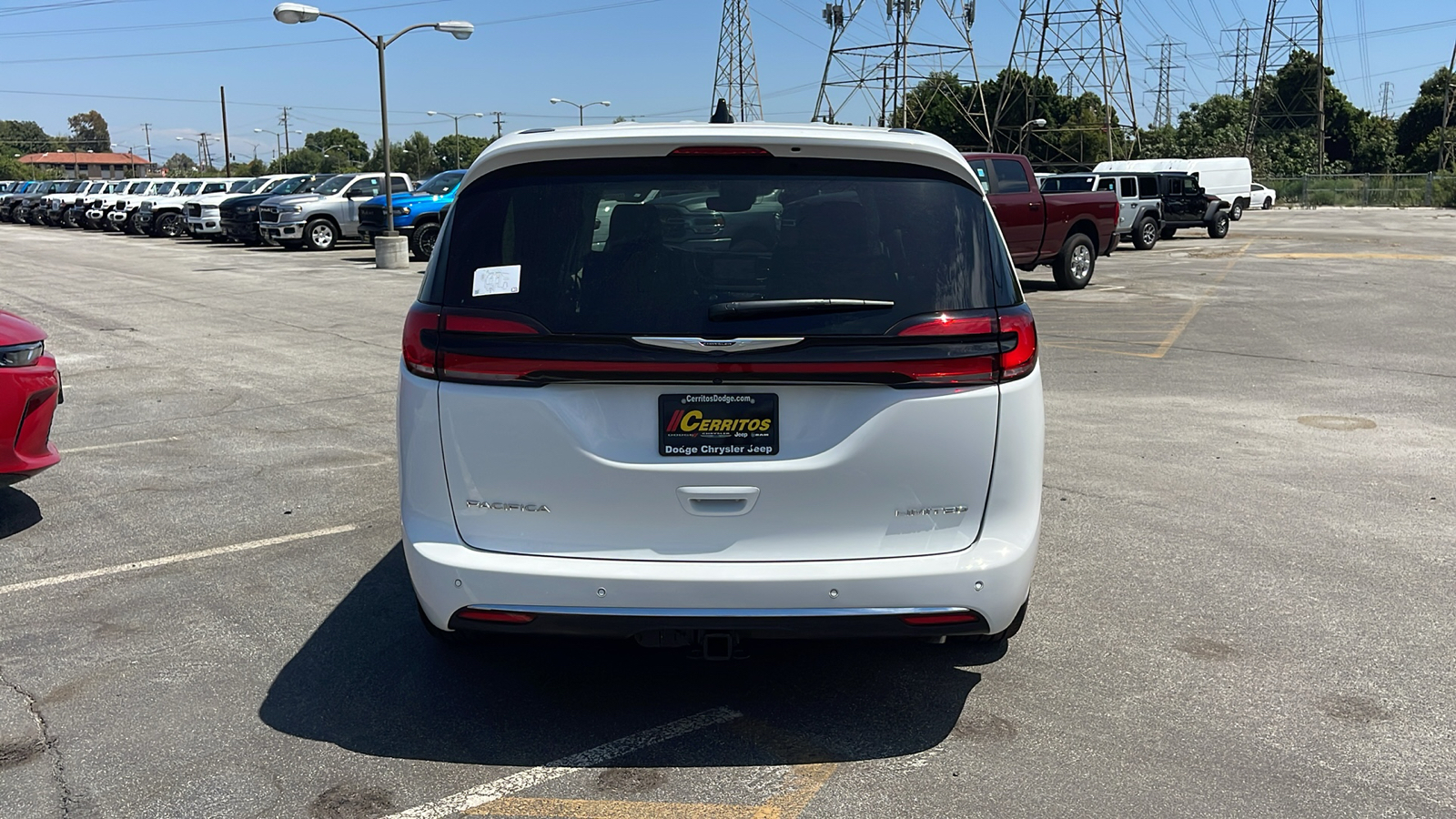 2024 Chrysler Pacifica Limited 5