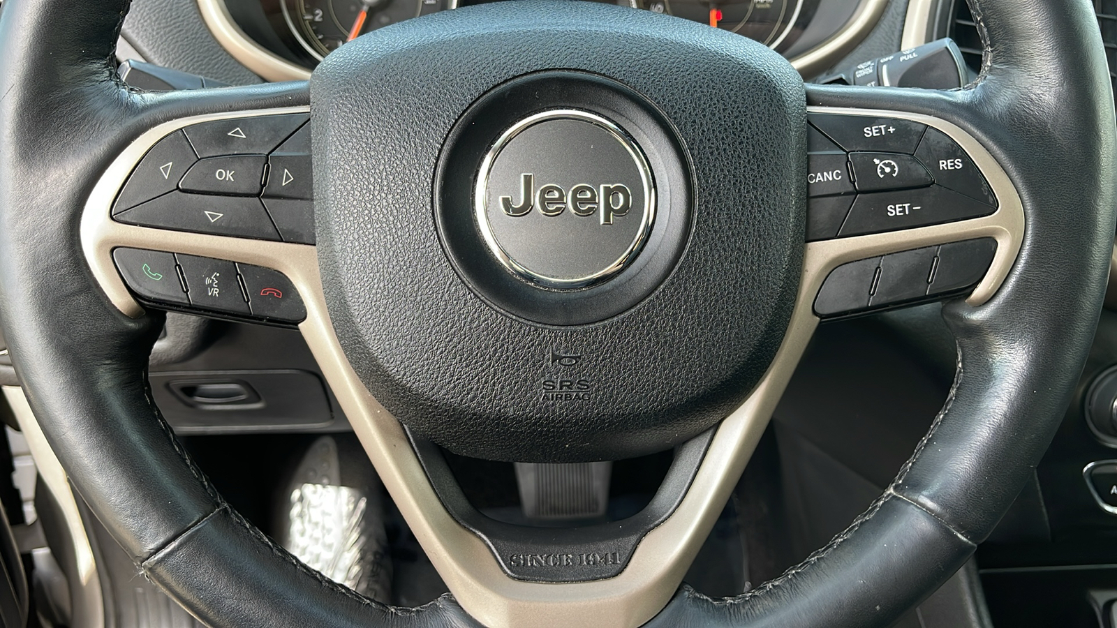 2016 Jeep Cherokee Limited 18